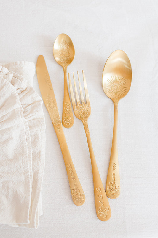 Yvonne Ellen Gold Cutlery Set (16 Pieces)