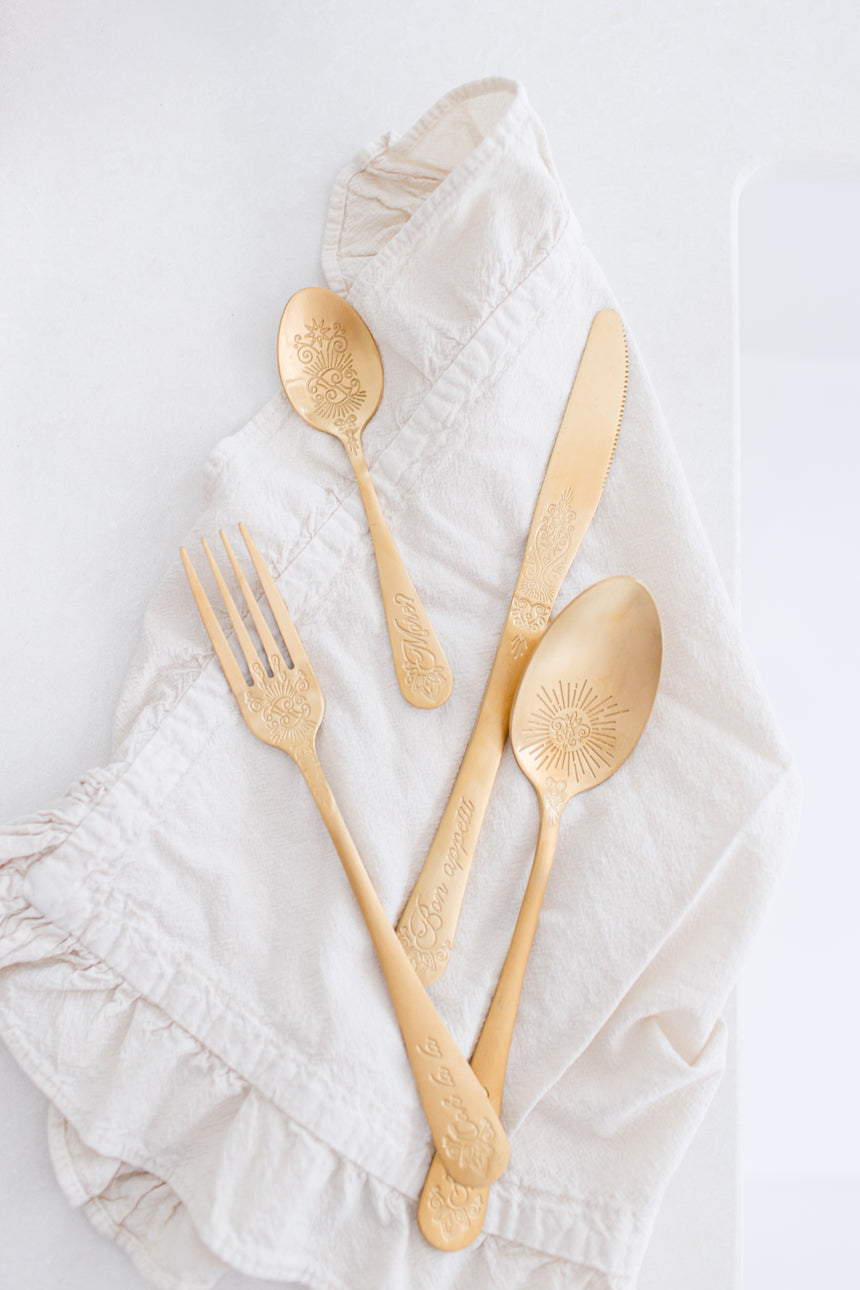 Yvonne Ellen Gold Cutlery Set (16 Pieces)