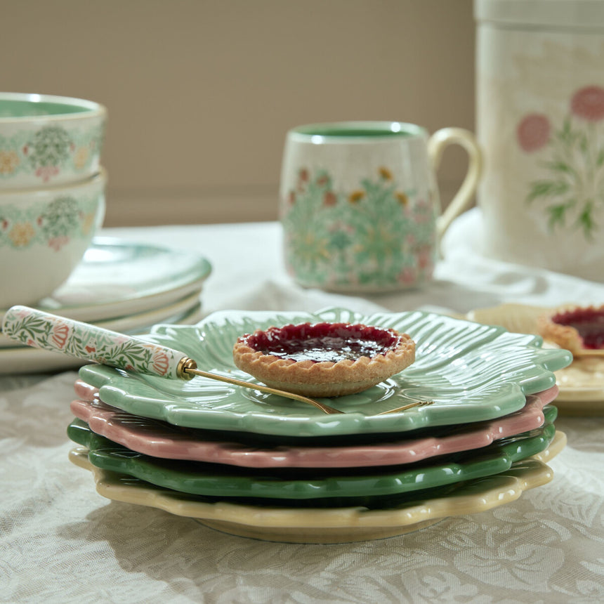 William Morris At Home Kitchen Garden Flower Shaped Cake Plates( Set of 4)