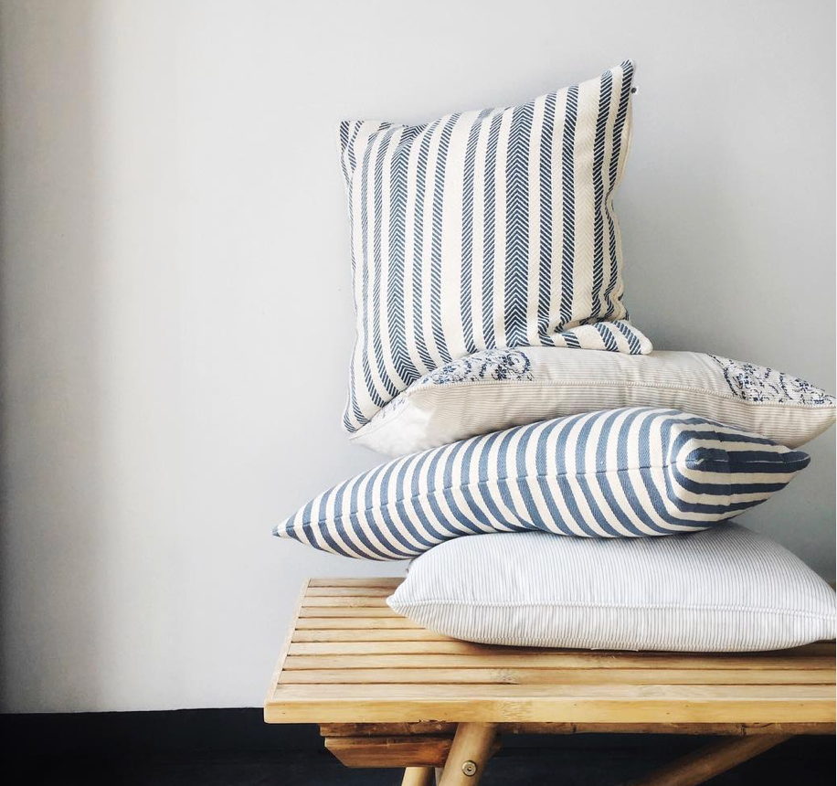 TineK Home Striped Cotton Cushion Cover, Azul