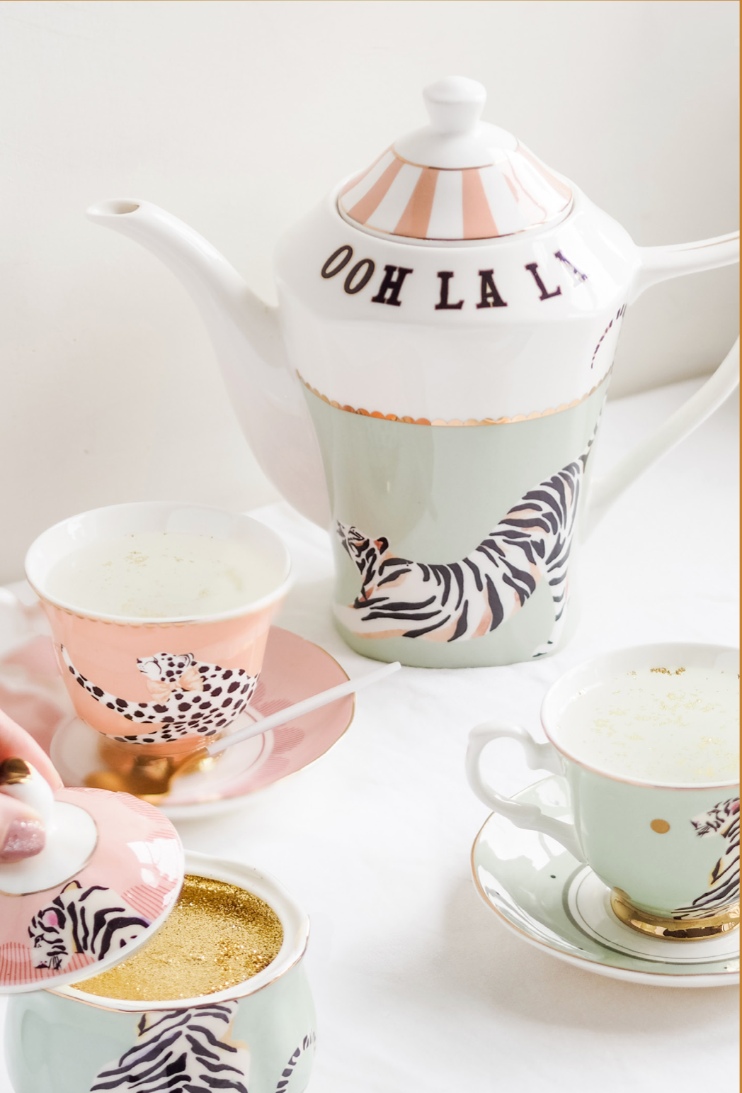 Yvonne Ellen Ooh La La Teapot