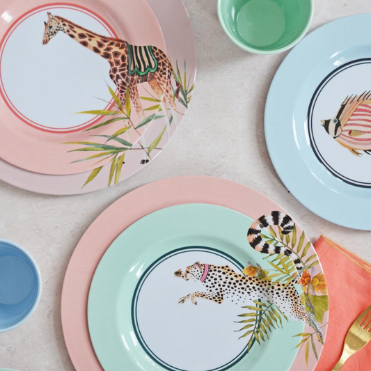 Yvonne Ellen Melamine Picnic Dinner plates, Safari Animals  ( Set Of 4 )