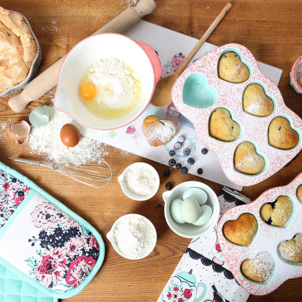 Ashley Thomas Double Oven Gloves