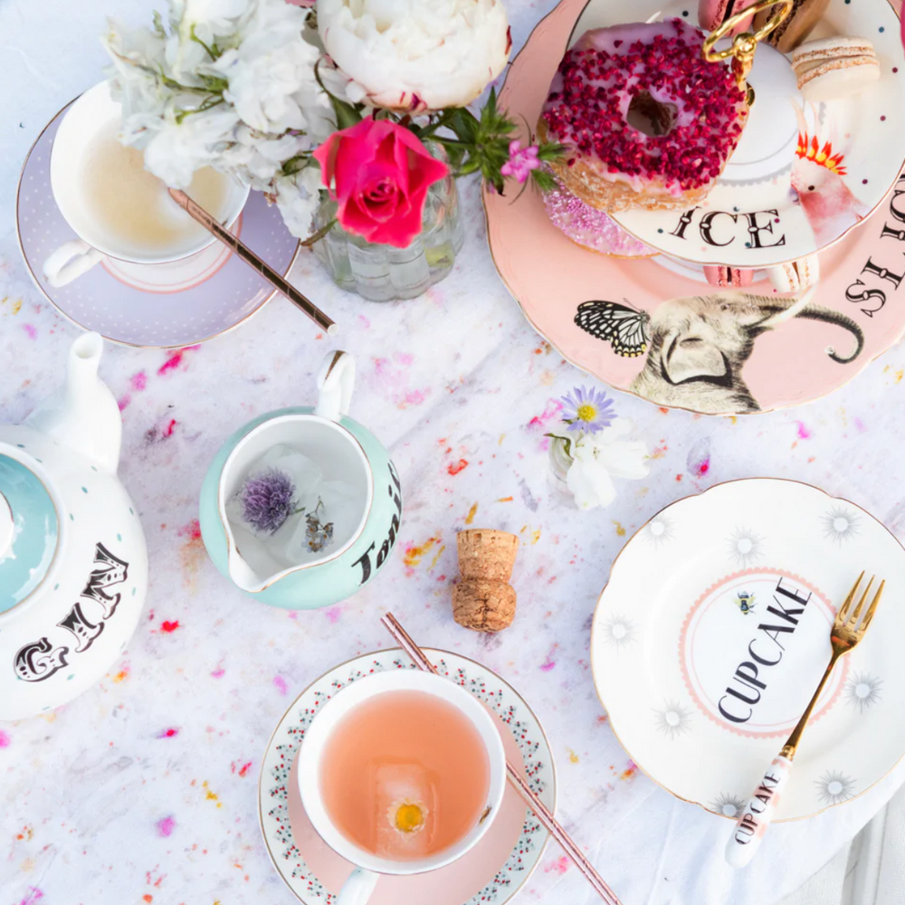 Yvonne Ellen Curvy Milk Jug