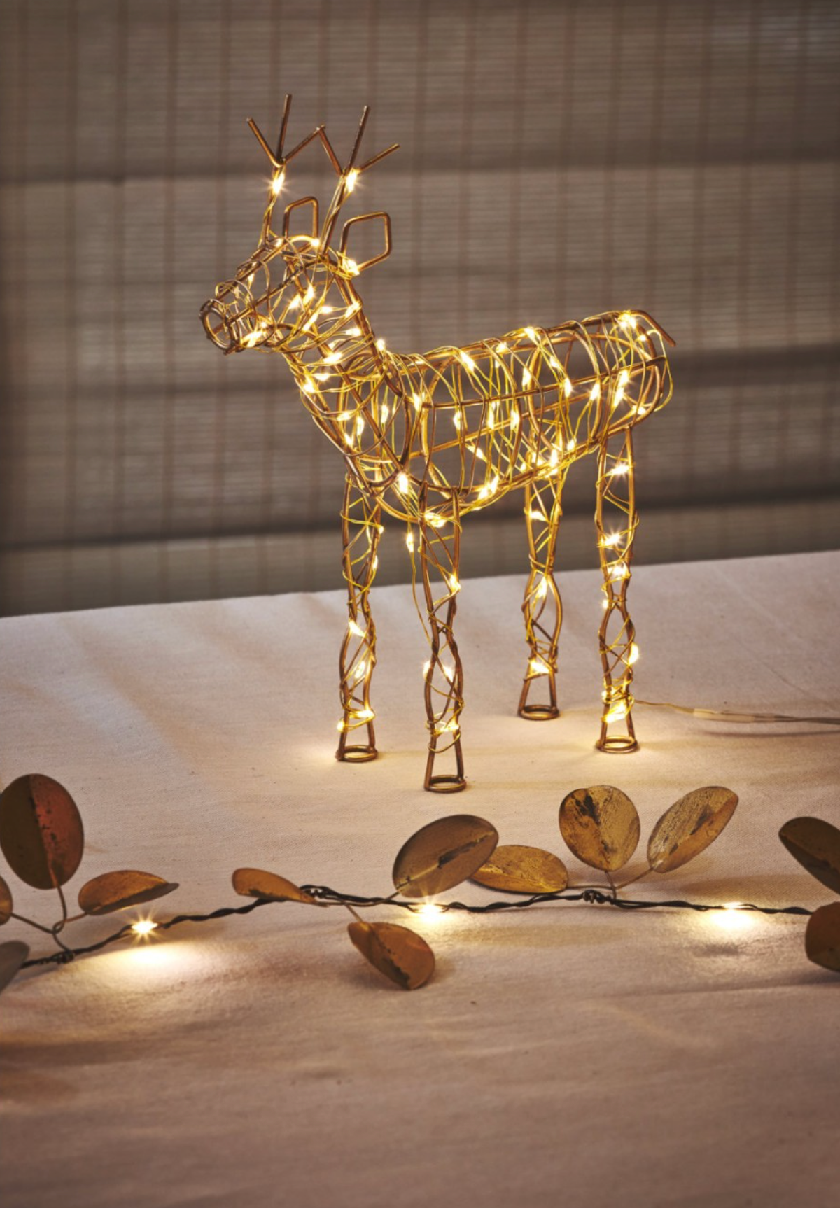 LED Table Top Wire Reindeer,Small (Battery Operated)