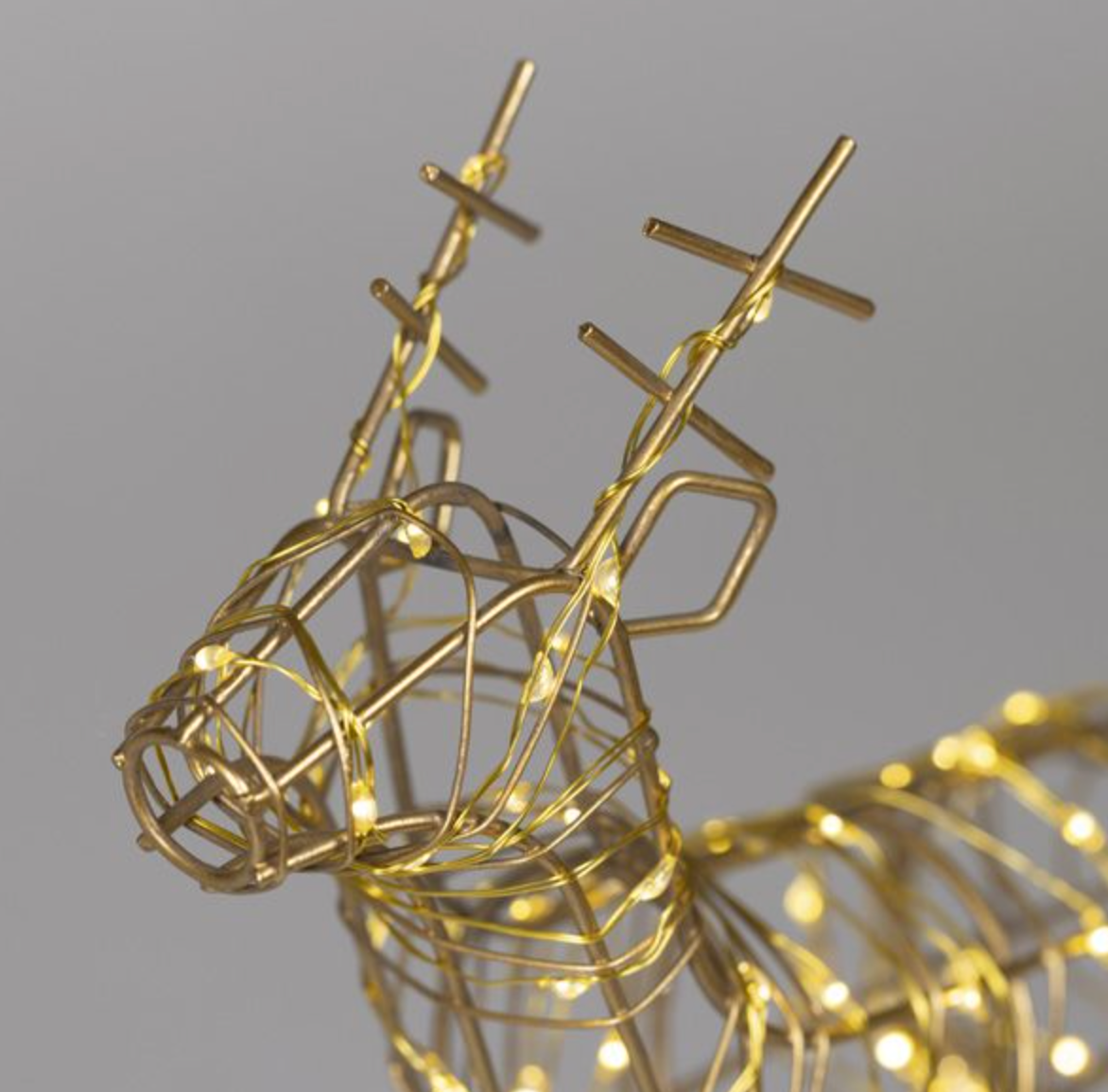 LED Table Top Wire Reindeer,Small (Battery Operated)