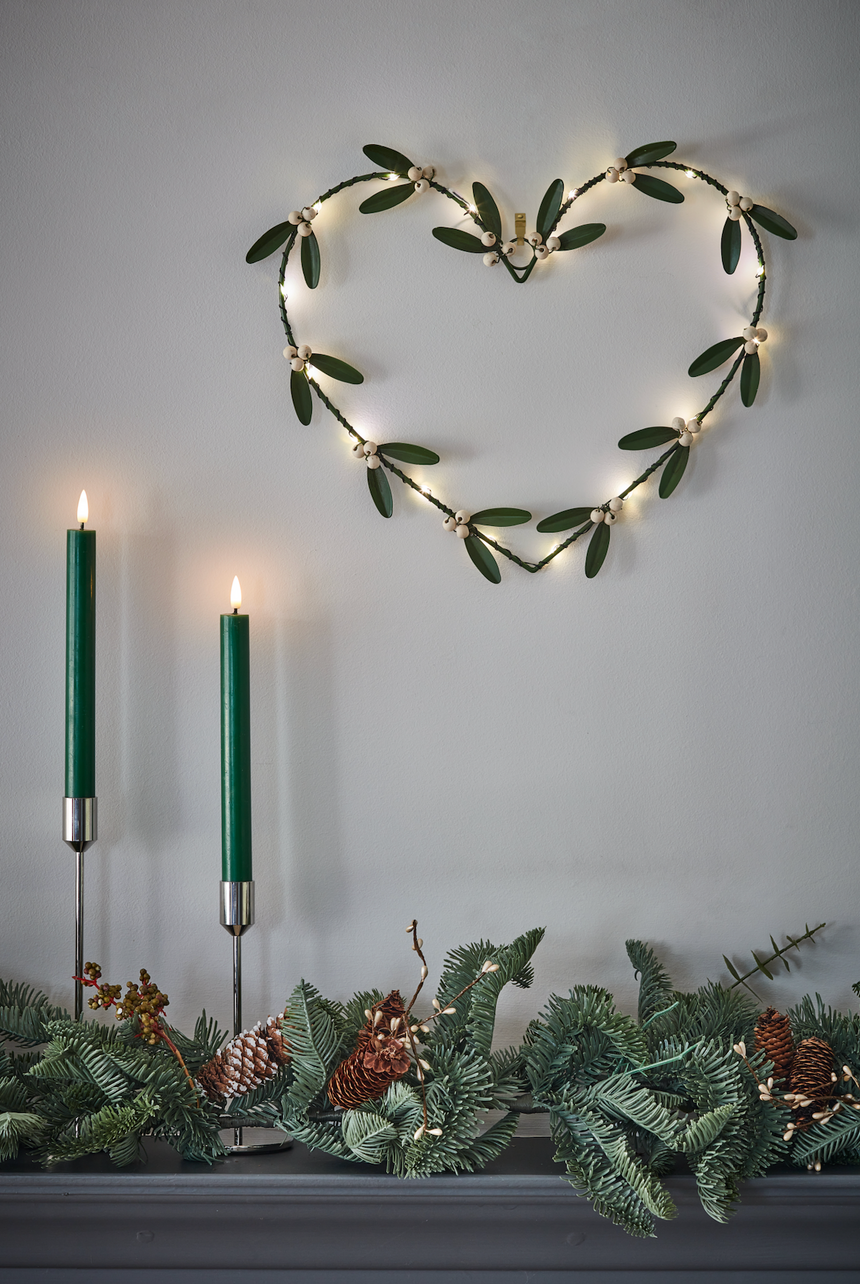 Handmade LED Mistletoe Heart-Shaped Wreath