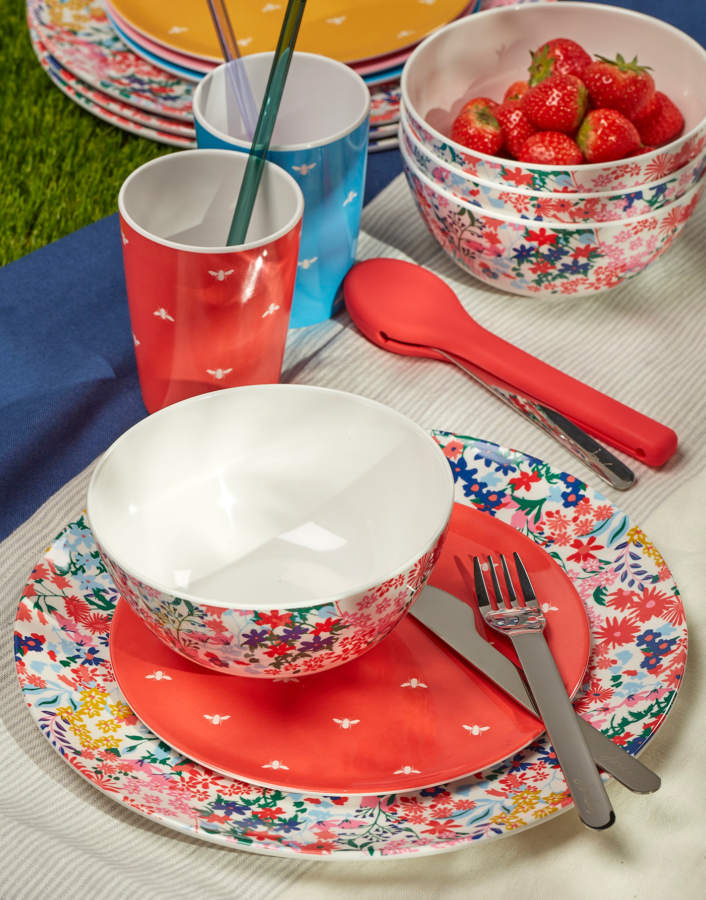 Joules Melamine Picnic Side Plates Set Of 4 CHALK INTERIORS